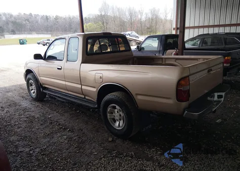 1998 Toyota Tacoma Base V6 z USA, uszkodzony, nr VIN 4TAWN72N0WZ170033